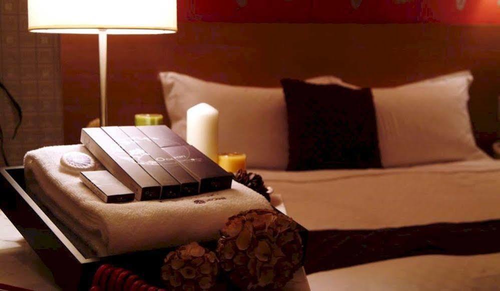 Keebe Hotel Цзилун Экстерьер фото